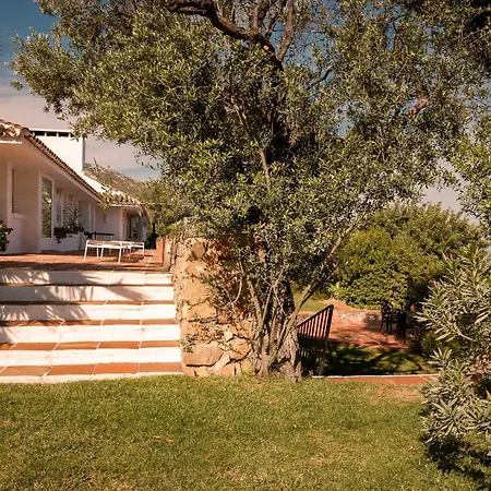 7,000 Sqm Luxurious Villa With Panoramic Sea Views Multiple Gardens & Two Pools Бенальмадена