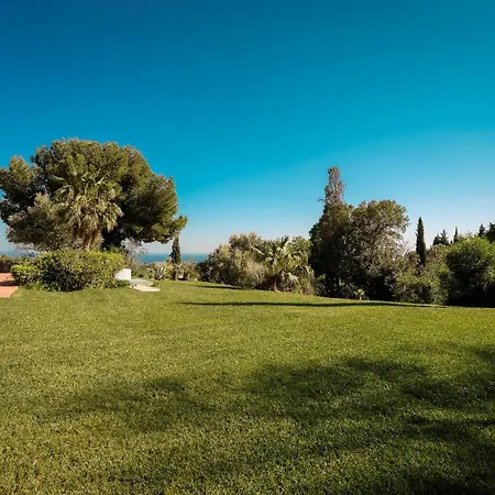 Вилла 7,000 Sqm Luxurious Villa With Panoramic Sea Views Multiple Gardens & Two Pools *
